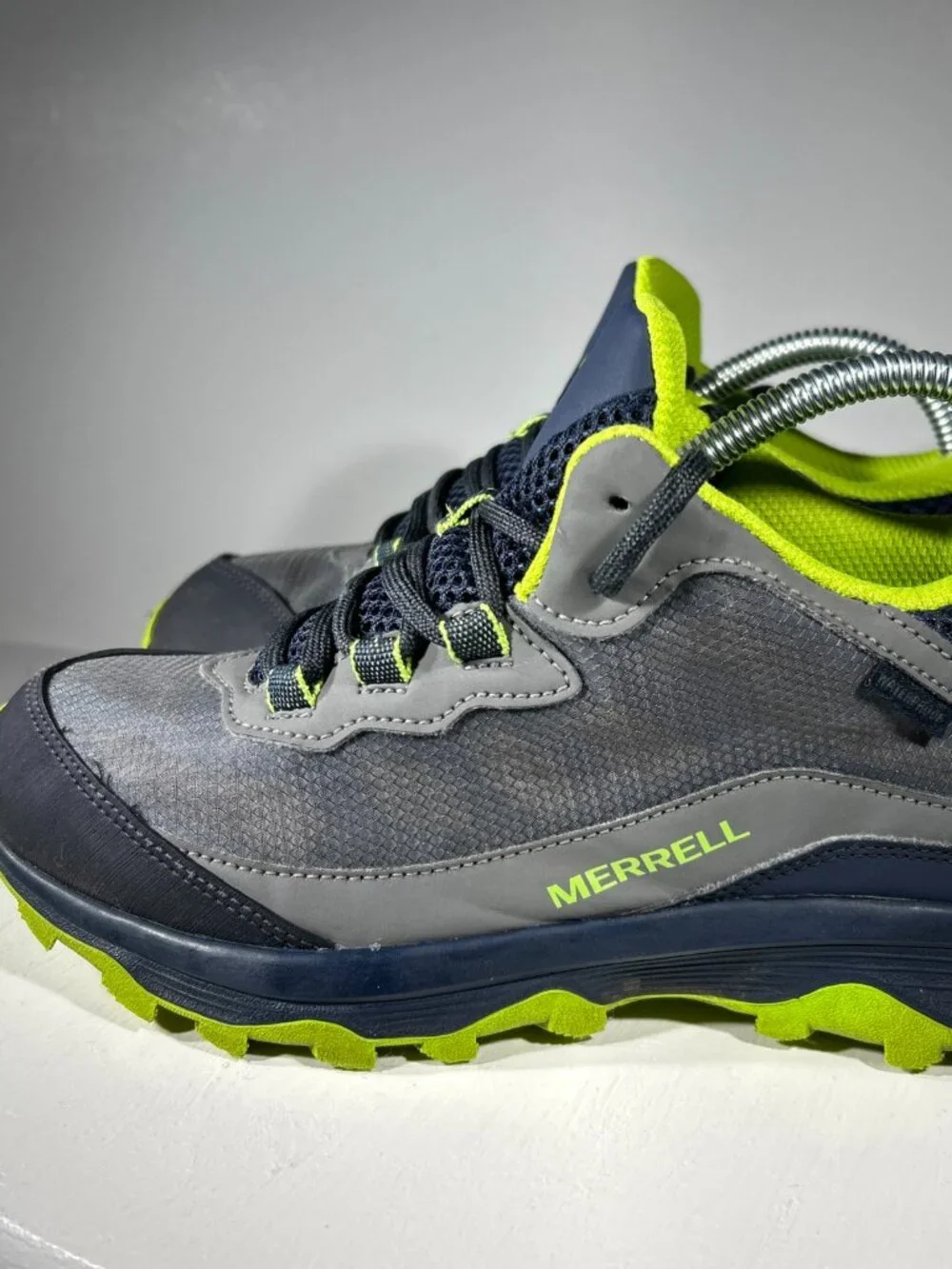 Merrell Moab Speed Boys Hiking Shoes Waterproof Size 5 M Trail Hike Gray Sneaker